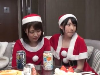 サンタコスに身を包んだ素人童顔娘コンビをナンパして即日ハメ美少女ロリナンパの無料AV動画