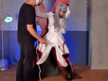 敵に捕まって強制イラマレイプされちゃうラウラコスプレ娘素人美少女コスプレフェライラマチオ3Pのエロ動画
