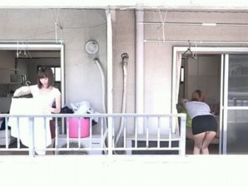 マンションのお隣同士に住む若妻たちがお互いの夫を入れ替えての禁断のW不倫痴女人妻のアダルト...