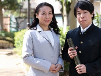 母親を愛してしまった息子が過ちだとは分かっていながらチンポを止められずに…人妻熟女近親相姦...