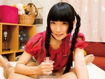 つるぺた美少女な18歳女子が淫語交えながらネットリ逝かせてくれる快感美少女青井いちごのアダルト動画