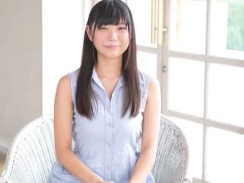 色白巨乳な清楚娘がまだ明るい内のパコに緊張巨乳美少女顔射のエッチな動画