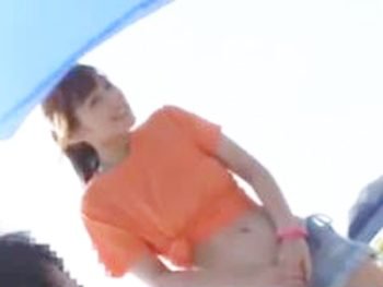 隣の家のお姉さんのSEXを羨ましんで覗いていた青年にも遂にチャンスがｗ巨乳お姉さん痴女顔射のアダルト動画