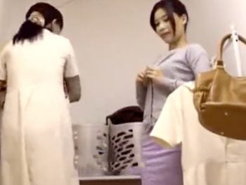 ホテルの清掃員が他人のSEX見て発情→そのまま一緒に犯されマジイキｗ巨乳お姉さん人妻顔射の無料エロ動画