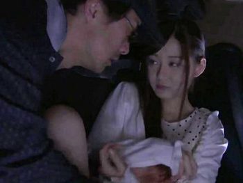 映画館で痴漢され拒むも中出しレイプされてしまった美人若妻人妻中出しレイプ石原莉奈の無料エロ動画