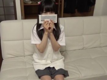 お金大好きJKが中出し3万円光SEX女子校生美少女パイパン中出しのエロ動画