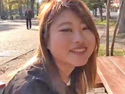 見ている方にも緊張が伝わるガチ素人の中出しハメ撮り素人お姉さんハメ撮りナンパのアダルトエロ動画