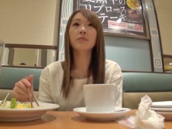 後楽園にいた現役JDをナンパで調達→ホテル連れ込みなし崩し中出し巨乳素人美少女お姉さん中出しの無料ポルノ動画