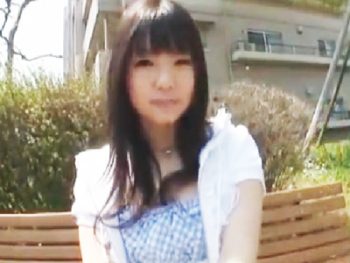 つぼみが素人男性宅にお邪魔して優しく筆おろしして童貞救済ｗ美少女ロリ童貞つぼみのエロ動画