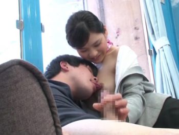 MM号を警戒する美人CAさんが流され童貞筆おろし巨乳素人お姉さん童貞の無料セックス動画