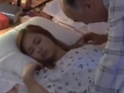 娘の部屋に侵入しては中出し夜這いレイプキメて行くクソ義父美少女中出しレイプ近親相姦の無料エロ動画