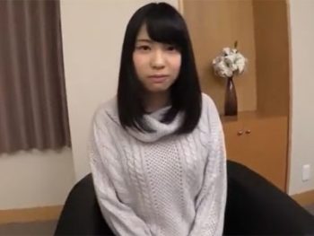 清楚な雰囲気の黒髪素人娘を即ハメ→顔にザーメンぶっかけ素人美少女顔射のアダルト動画