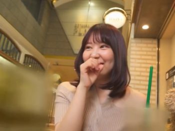 21歳看護学生GET→普段からエロランジェリーを着てる準備OKな素人と乳揺らしパコ巨乳素人美少女ハメ撮りのアダルト動画