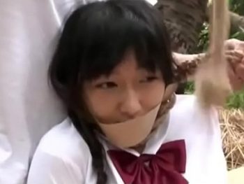 残忍なまでに強制イラマでレイプされるJK女子校生美少女イラマチオレイプの無料アダルト動画