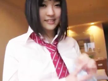 学校終わりにサクッと円光しちゃうガチJKのハメ撮り映像が流出ｗ素人女子校生美少女中出しハメ撮りのエロ動画