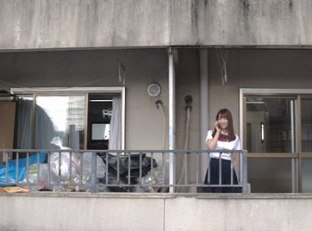 2週間だけ一人暮らしをするようになった受験生が…隣の汚部屋に住む男にめちゃくちゃに犯されて女子校生美少女レイプのアダルト動画