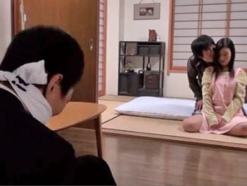 Gカップ巨乳の母親が父の目を盗んで息子と近親相姦巨乳人妻近親相姦遥めぐみの無料エロ動画