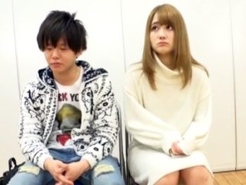 賞金に釣られ迷わず中出しパコし始める素人カップルｗ巨乳素人痴女中出しのエロ動画