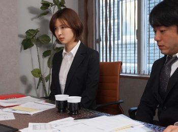 ずっと気になってた美人上司とまさかの相部屋！童貞のボクが朝まで腰振り追撃射精！巨乳OL童貞...