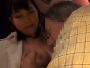 ちょっと頼めば中出し本番やらせてくれるおっパブ嬢巨乳美少女中出しのエロ動画