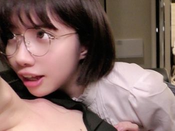 見た目は眼鏡の文学系少女が…実はチンポ狂い！女子校生美少女痴女めがね石原希望のアダルト動画