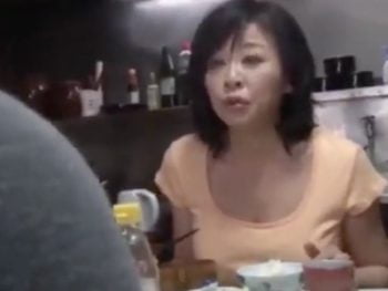 灼熱のボロ屋に監禁…体の水分が蒸発するほどイカされたJカップ美女巨乳痴女中出し潮吹きJULIAのアダルト動画