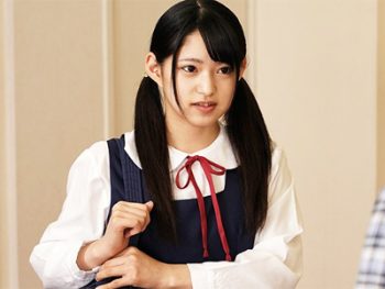 絶対にバレてはいけない秘密の関係！再婚相手の連れ子に誘惑されて‥女子校生美少女痴女顔射のアダルト動画