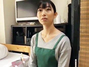 綺麗な家政婦さんにセンズリ見せつけ→バックでねじ込み生パコ開始ｗお姉さん人妻のアダルト動画