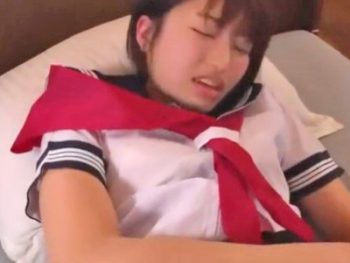 マジモンアイドルJKに電マ当ててたっぷり顔射パコ女子校生美少女顔射のエロ動画