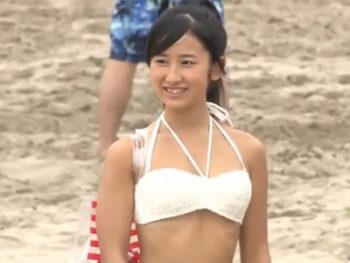 女性スタッフのナンパで警戒心を解いたビキニ美女に中出しエステ素人美少女水着ナンパのアダルト動画