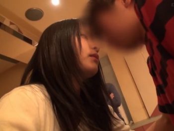 セフレ男はただ見てるのみ！男の目の前で狂ったように逝っちゃう細身美少女ハメ撮りあべみかこのアダルト動画