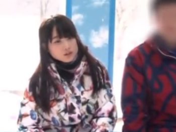 頼まれたら断れない素人娘が友達と中出しセックス体験！素人美少女中出しの無料アダルト動画