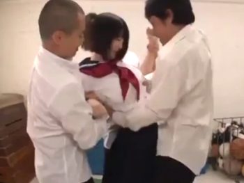 イジメられてる生徒を助けるために生徒会長のJKがDQNたちに好き放題ハメ倒される！巨乳女子校生美少女鈴木心春のアダルト動画