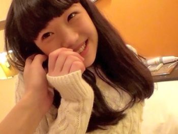 無料Wi-Fi接続により流出したガチハメ撮り素人美少女ハメ撮りのエッチ動画