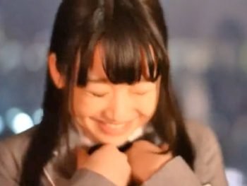 何も知らないガチ女子を他人に抱かせるパパ女子校生美少女のエロ動画