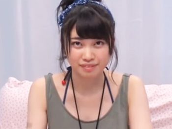 清楚な童顔JDが童貞くんのオナニーのお手伝い中に発情して筆下ろしサービスｗ素人美少女童貞のエロ動画