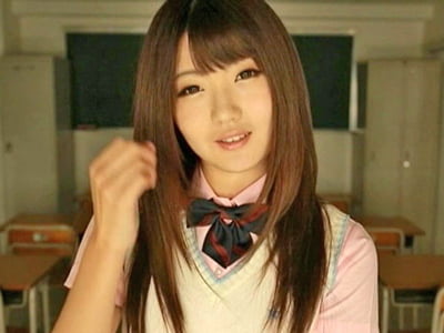 未成年が好きな男性に贈る！顔に似合わないドスケベ淫語で責めまくるJK！女子校生美少女痴女フェラ手コキ川村まやのアダルトエロ動画