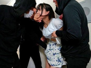 泥酔・酩酊状態の妻友達を犯す！妻が寝ている間に夜這い成功！お姉さんレイプのアダルト無料動画