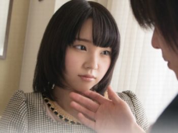 まだ汚れを知らないガチ女子がエロメンピストンで性覚醒！美少女のアダルト動画