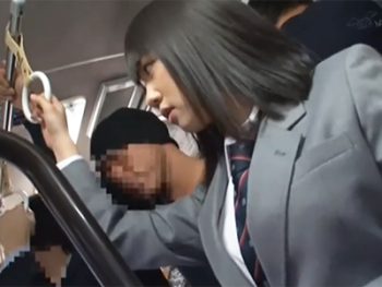 ぱっつんヘアがかわいい巨乳JKが痴漢レイプで感じて喘いでしまうｗ美少女女子校生レイプ痴漢のアダルト動画