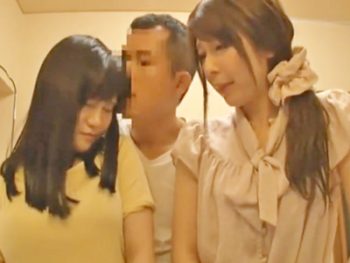 妹もお母さんも手篭めにとって親子丼を楽しむ息子妹人妻近親相姦3Pのエロ動画