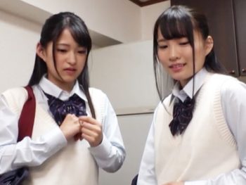 再婚相手の可愛いJK姉妹を洗脳して中出ししまくる鬼畜な義父ｗ女子校生美少女中出しイラマチオレイプ3Pのエロ動画