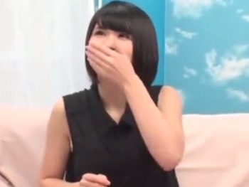 お金に釣られ初対面棒を受け入れるチッパイ素人ｗ素人美少女ナンパのエロ動画