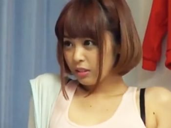 若い巨乳ギャルが隣人の迷惑行為を注意しに行ったはずがマッサージで潮吹かされちゃって‥ｗ巨乳ギャル中出し潮吹きマッサージのアダルト動画