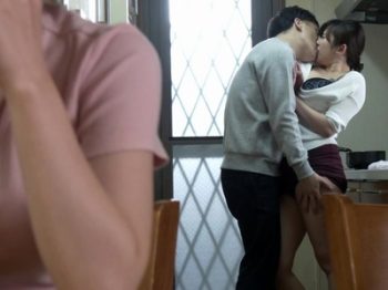 嫁の母親のムッチリボディに我慢の限界！ダメだと分かっていても嫁の見ていないところで…ｗ巨乳人妻熟女菅野真穂のアダルト動画