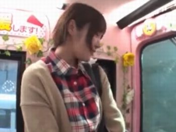 SEX後に放心状態…19歳専門生が中出しパコ素人中出しナンパの無料アダルト動画