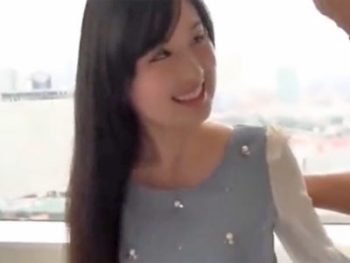 可愛い妹は兄が連れ込んだ彼女とのセックスを聞きながらオナニーする巨乳女子校生美少女妹フェラ手コキぶっかけ近親相姦のエロ動画