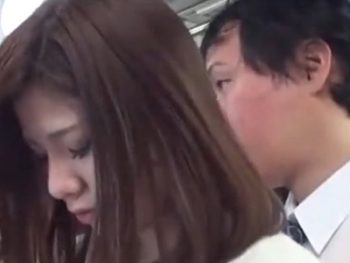 バスに乗り込んできた巨乳お姉さんを痴漢どころかその場でレイプ巨乳素人お姉さんパンストレイプ痴漢のアダルト動画