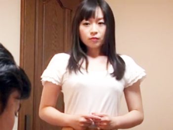 夫の目の前で犯される快感を覚え他人棒とヤりまくる不貞妻ｗ巨乳痴女人妻中出しのエロ動画