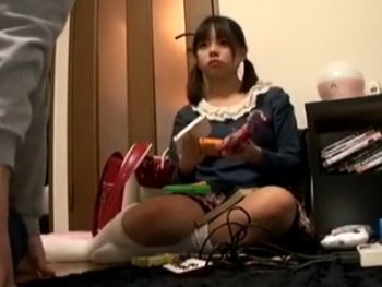 ランドセルを背負って下校中のJS拉致→中出しレイプする犯罪者素人女子校生美少女パイパン中出しレイプのアダルトエロ動画